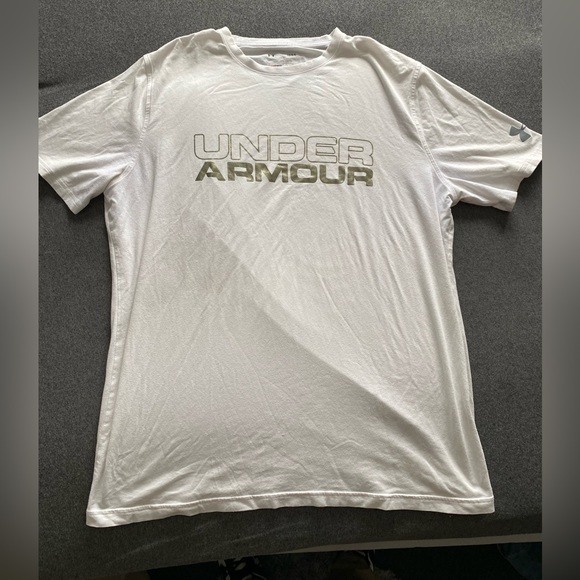 UnderArmour Athletics Shirt - Picture 1 of 3